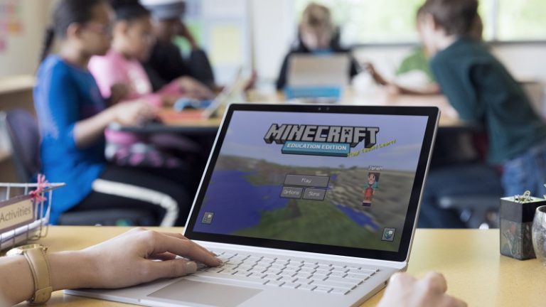 Minecraft se convierte en herramienta educativa en escuelas chilenas